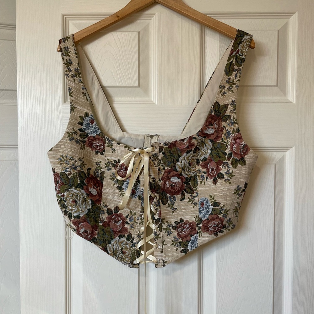 Fashion Nova Floral Lace-Up Blouse XL corset
